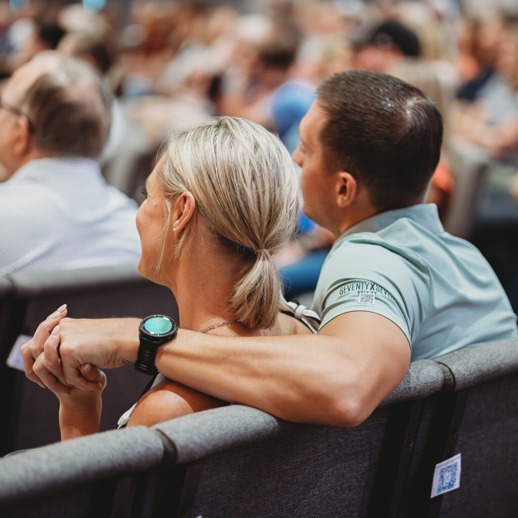 473x473LovingChurch 04